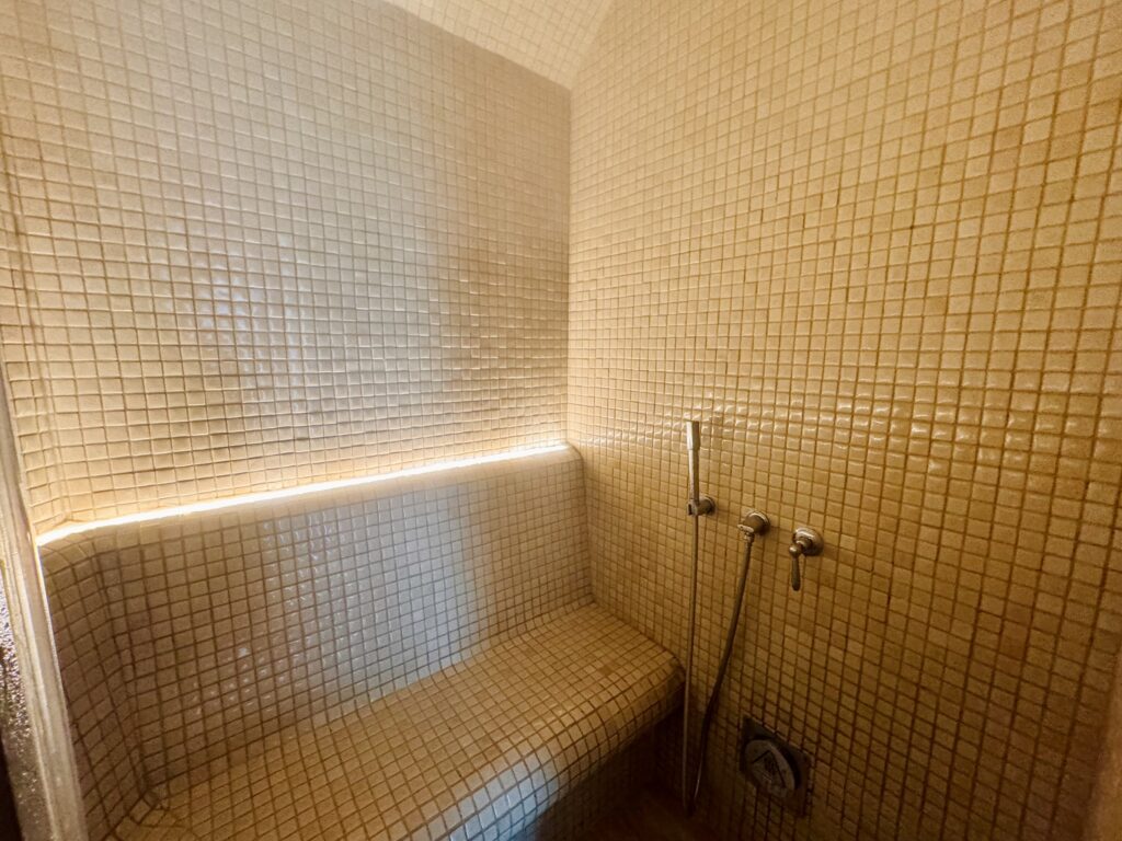 ウォルドーフアストリアバンコク スチームサウナ