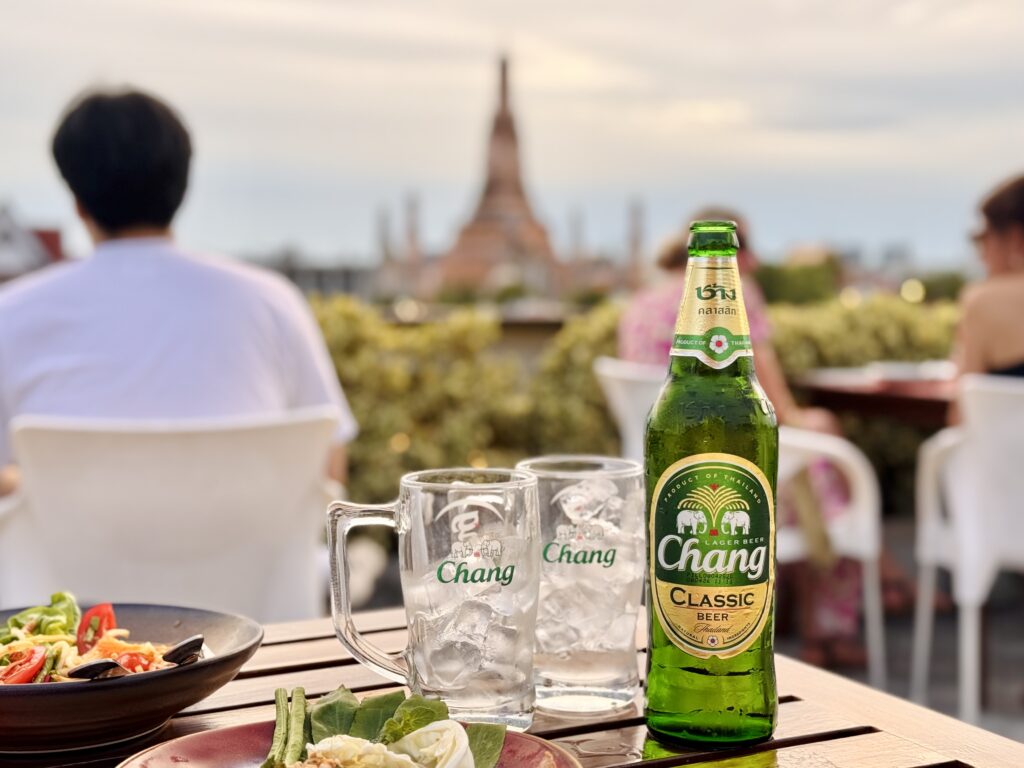 チョムアルン ワットアルンとチャンビール