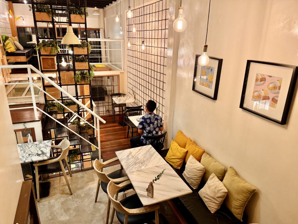 Make Me Mango 店内