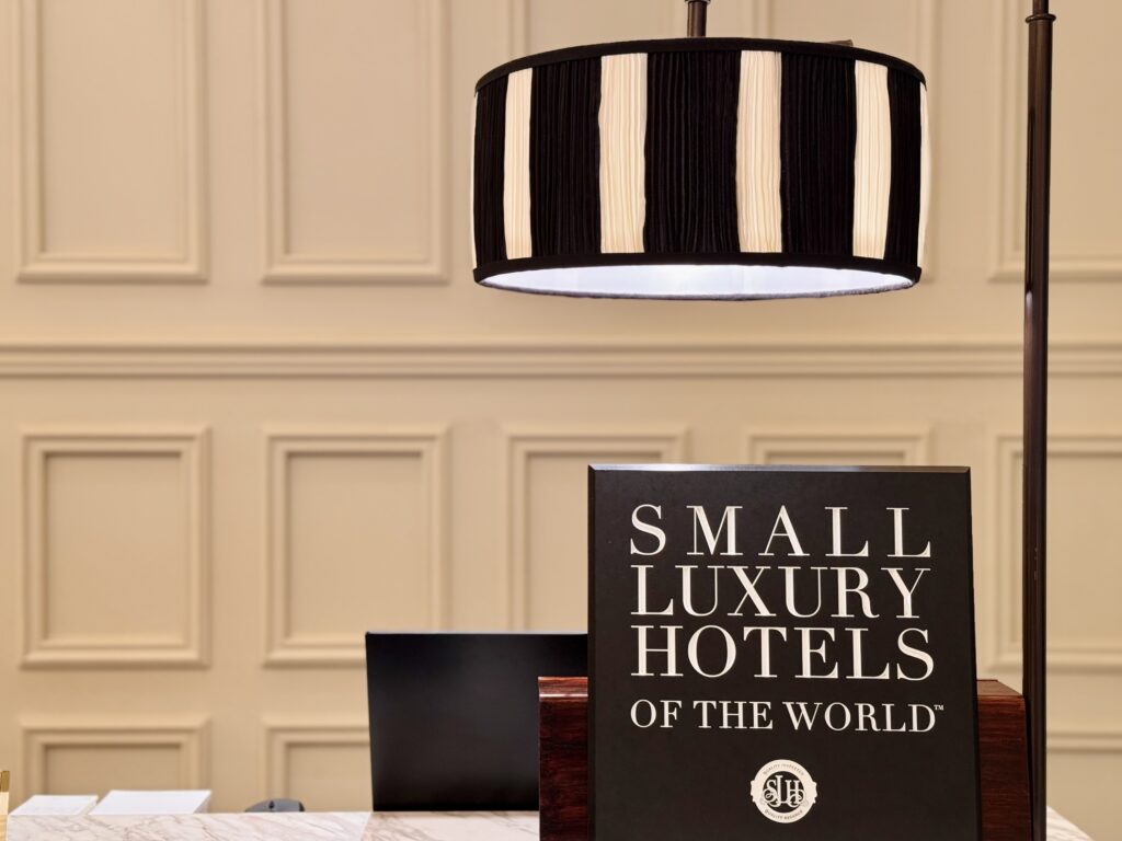 東京ステーションホテル フロントの様子