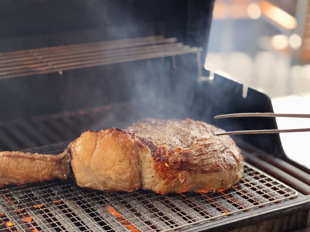 ヒルトン東京お台場 BBQテラス「アブレイズ」トマホーク