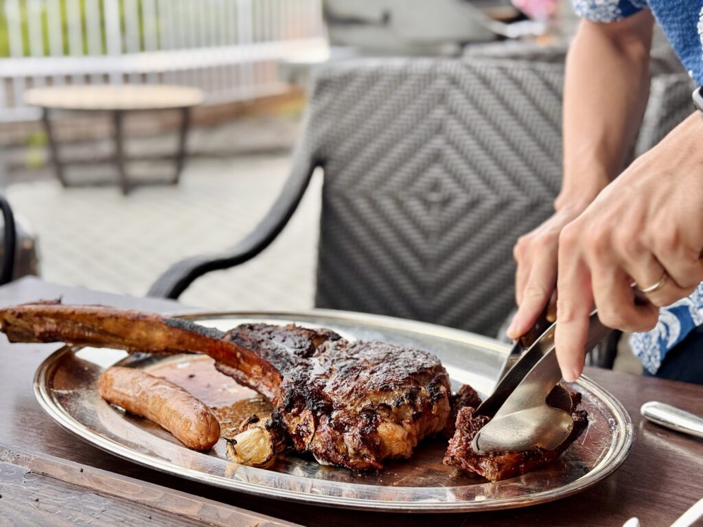 ヒルトン東京お台場 BBQテラス「アブレイズ」トマホーク