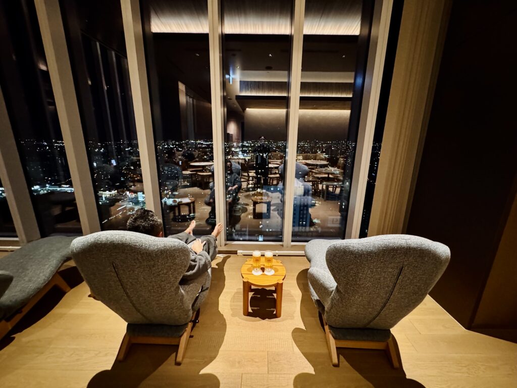 札幌ホテルbyグランベル ラウンジで湯上がりビール