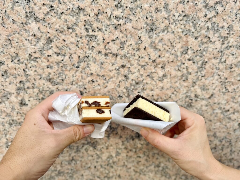 六花亭 札幌本店 マルセイアイスサンドと雪こんチーズ