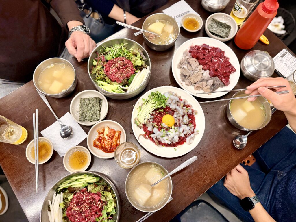 ソウル プチョンユッケにて