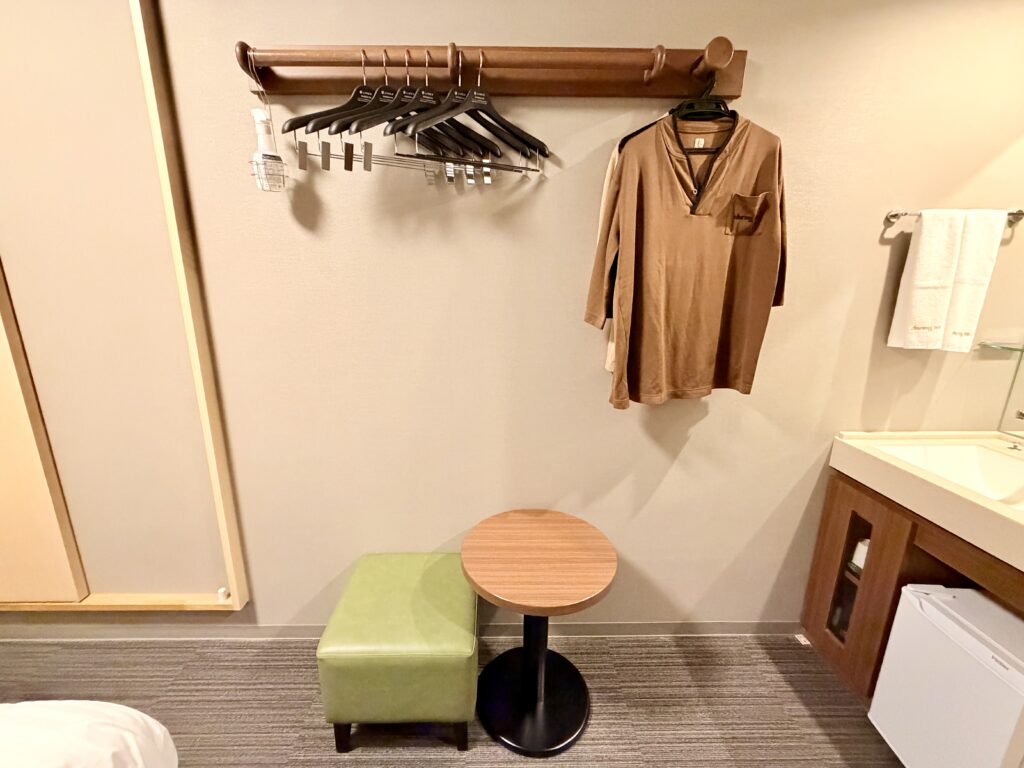 ドーミーイン東京八丁堀 オープンクローゼット