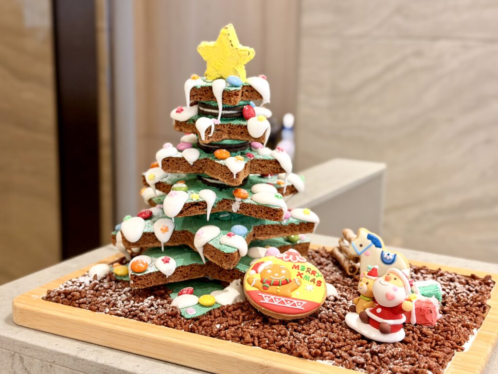 ダブルツリーbyヒルトン富山 フロントのクリスマス飾り