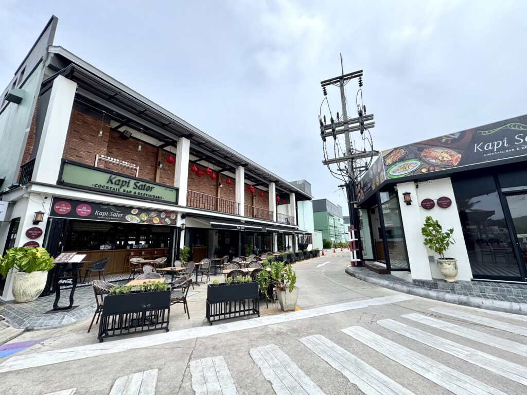 サムイ島Kapi Sator(カピ・サトー)昼の外観