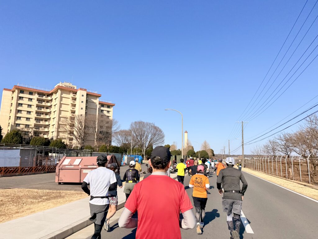 フロストバイトロードレース 横田基地内にはマンションもあってまるで町みたい