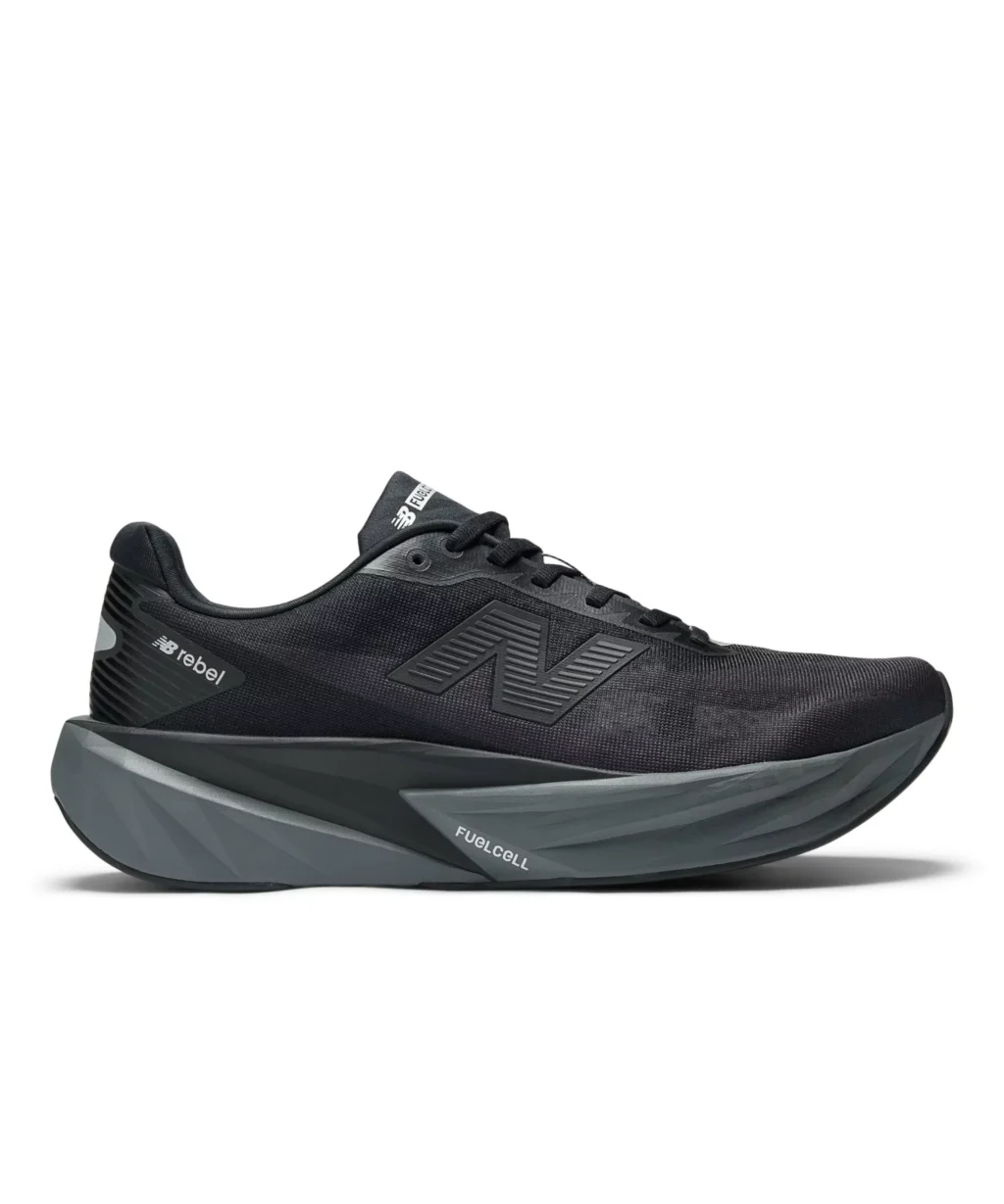 New Balance「FuelCell Rebel v5」