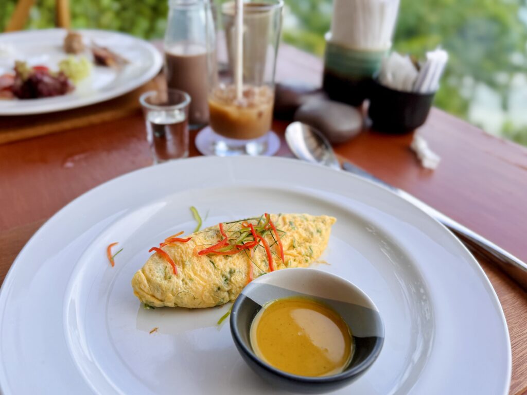 コンラッドコサムイ 朝食 アラカルト卵料理