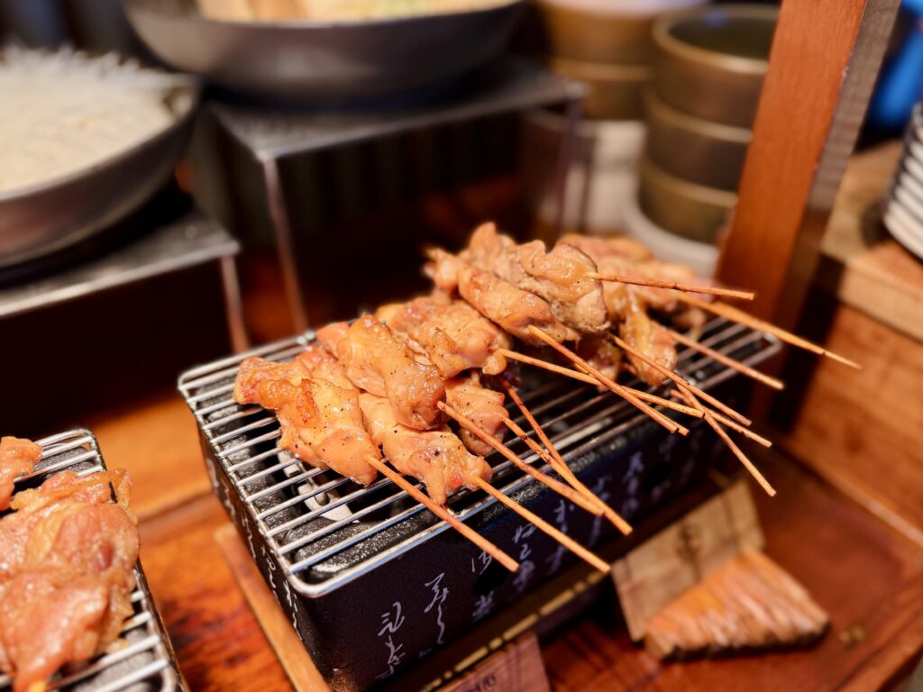 コンラッドコサムイの朝食のサテ(ガイピン)
