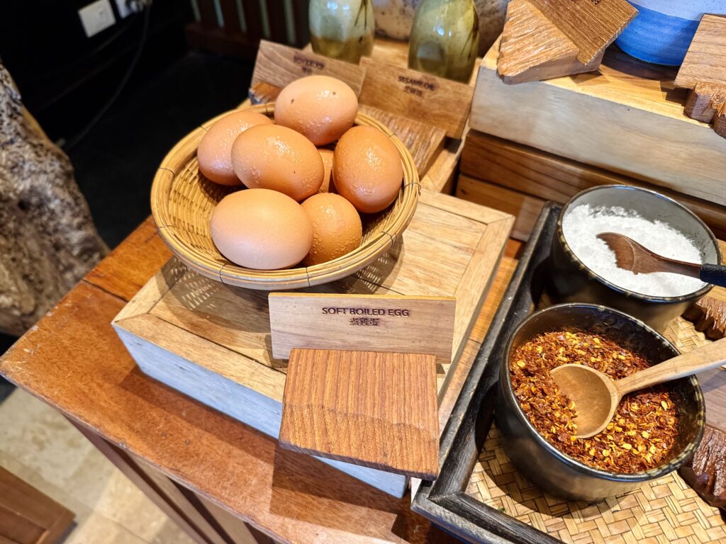 コンラッド コ サムイ 朝食 お粥のトッピング