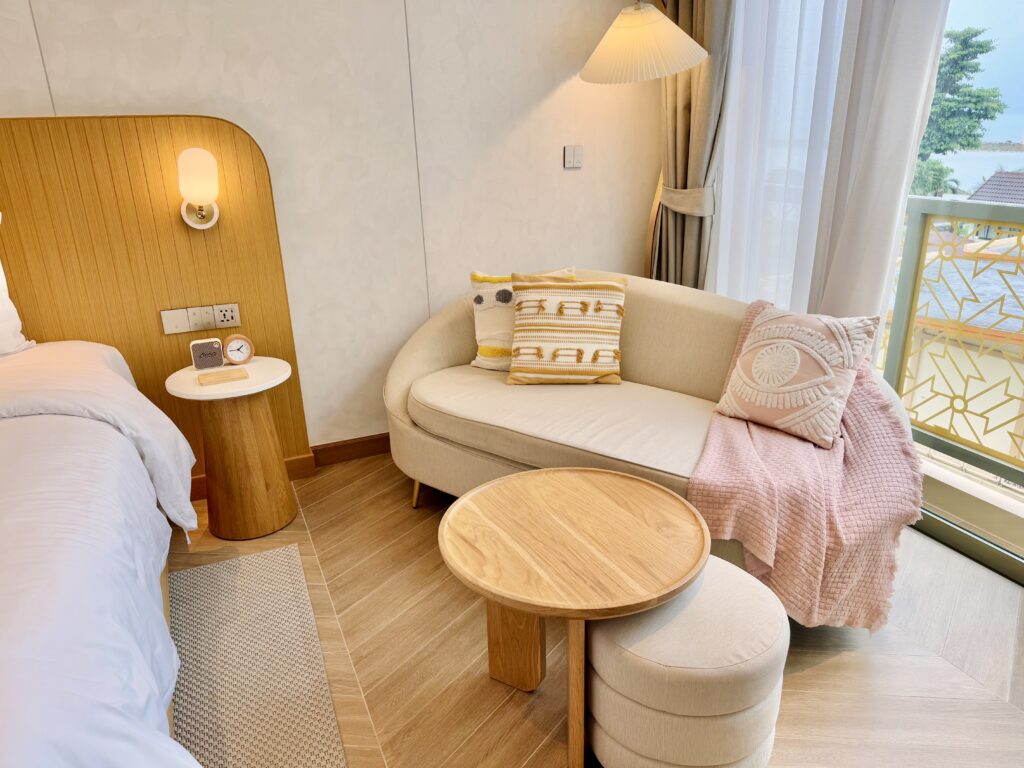 サムイ島 マラスカサムイ(SLH)窓側のソファセット