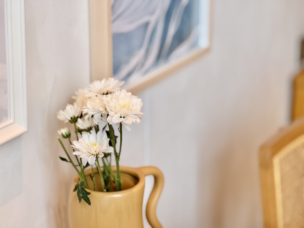 サムイ島 マラスカサムイ(SLH)客室のお花とアート