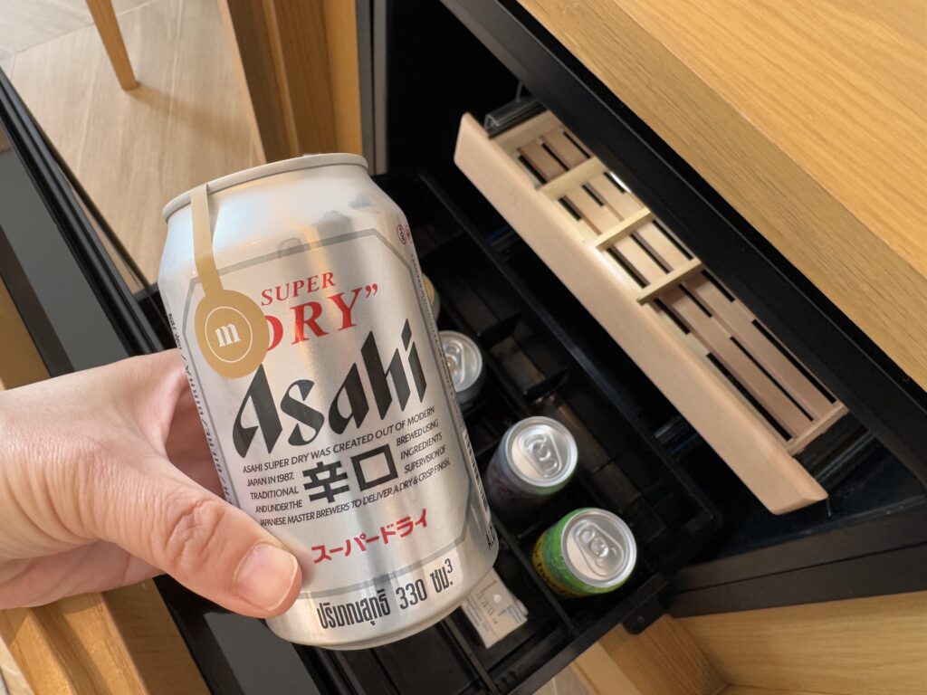 マラスカサムイ（SLH）ミニバーの様子