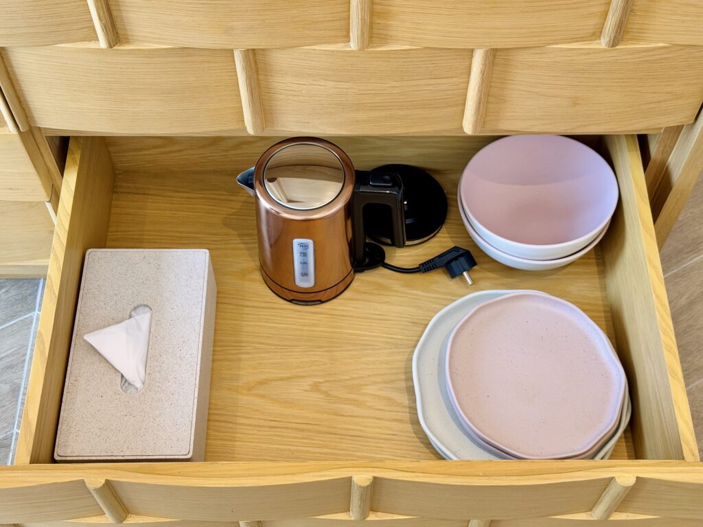 マラスカサムイ（SLH）ミニバーの様子