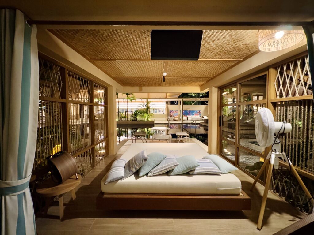 マラスカサムイ ビーチクラブ「CABANAS(カバナス)」