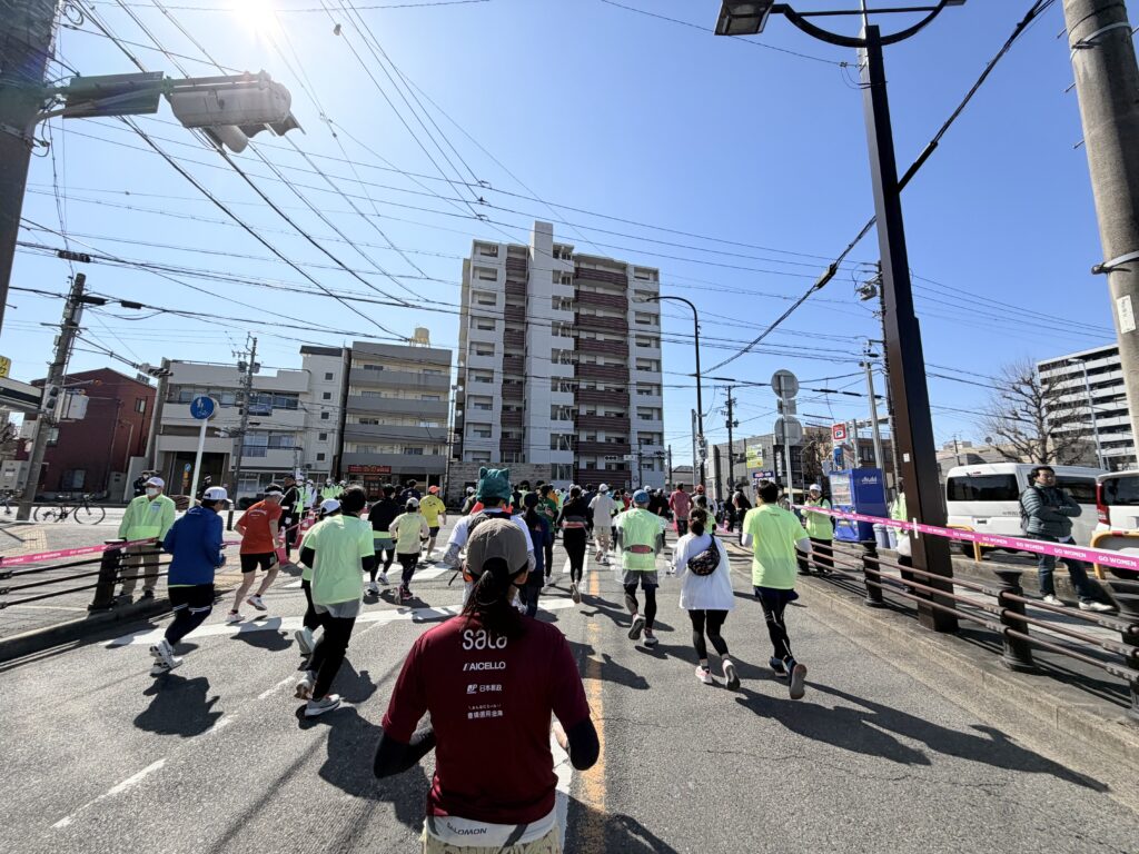名古屋シティマラソン 萱場交差点