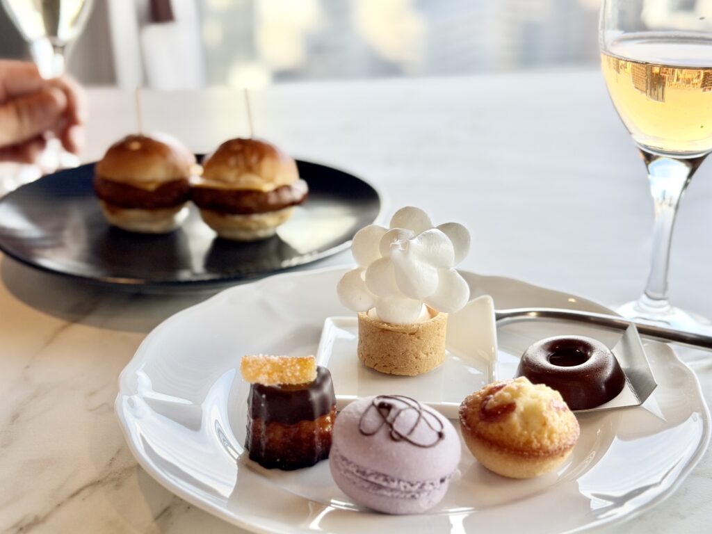 名古屋観光ホテル エスパシオラウンジ アフタヌーンティー