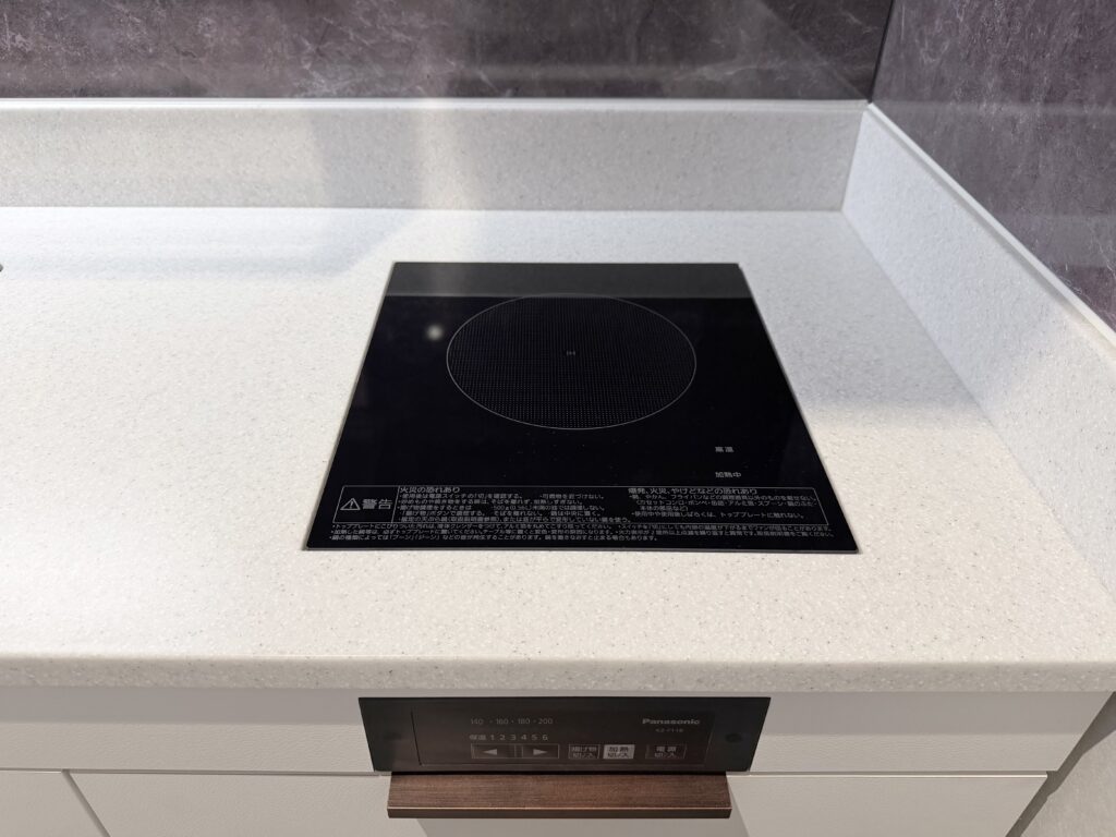 名古屋観光ホテル エスパシオ(SLH)客室 キッチンのIHコンロ