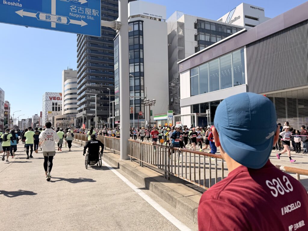 名古屋シティマラソン ウィメンズのランナーとエール交換開始