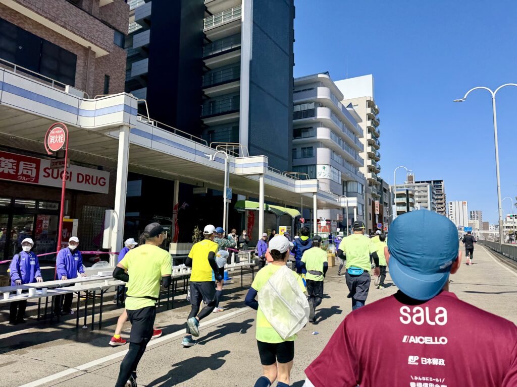 名古屋シティハーフマラソン 12.5kmの給水所