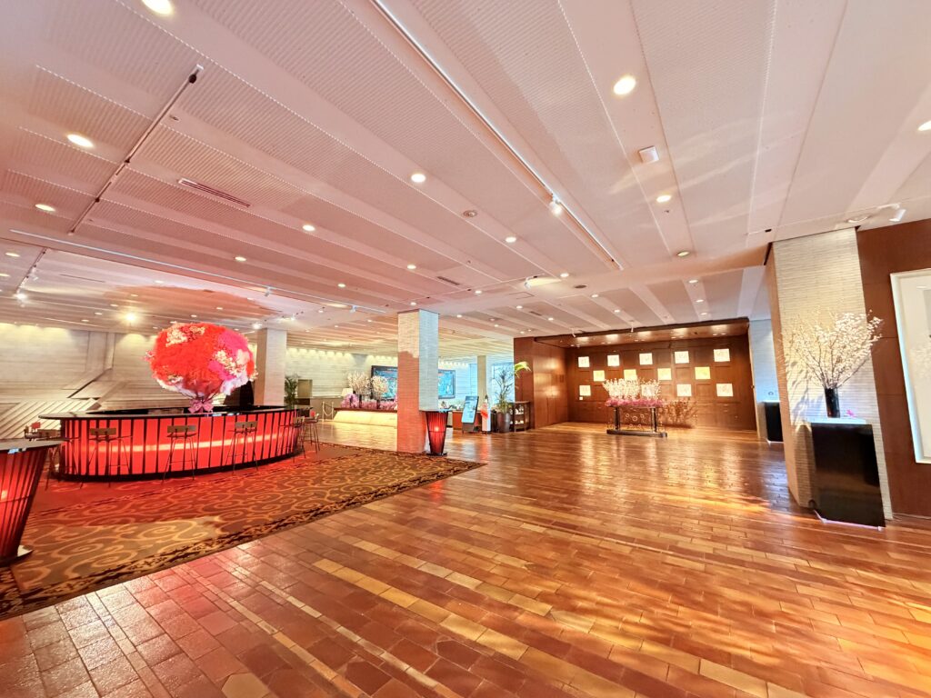 名古屋観光ホテルのロビーフロア