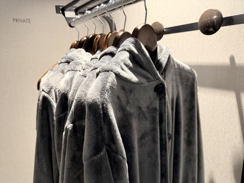 名古屋観光ホテル エスパシオ(SLH) スパへ行く通路専用アウター