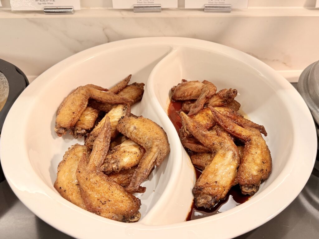 名古屋観光ホテル エスパシオラウンジ 朝食 名古屋名物の手羽先