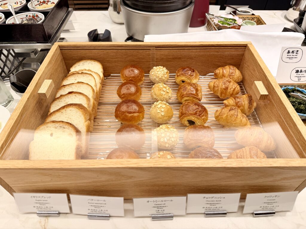 名古屋観光ホテル エスパシオラウンジ 朝食 パン