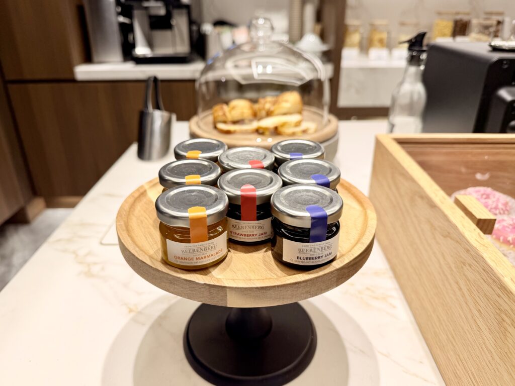 名古屋観光ホテル エスパシオラウンジ ナイトキャップ 焼き菓子用のジャム