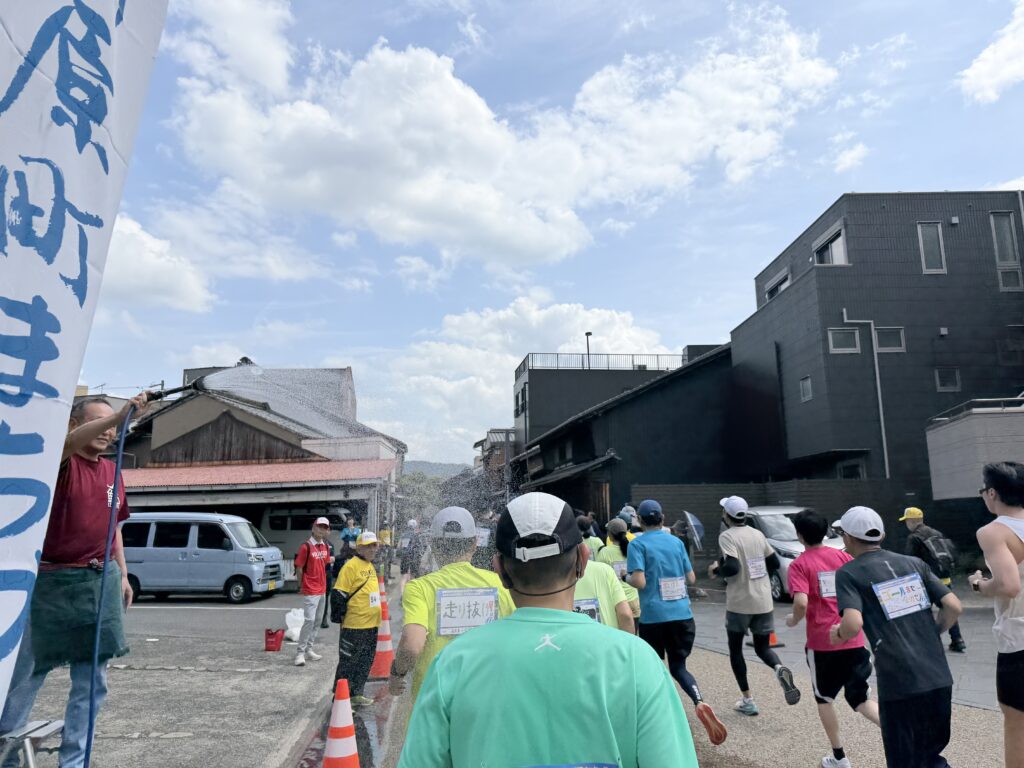 ぎふ清流ハーフマラソン 河原町エリア シャワー