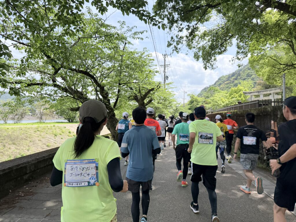 ぎふ清流ハーフマラソン 新緑の長良川沿