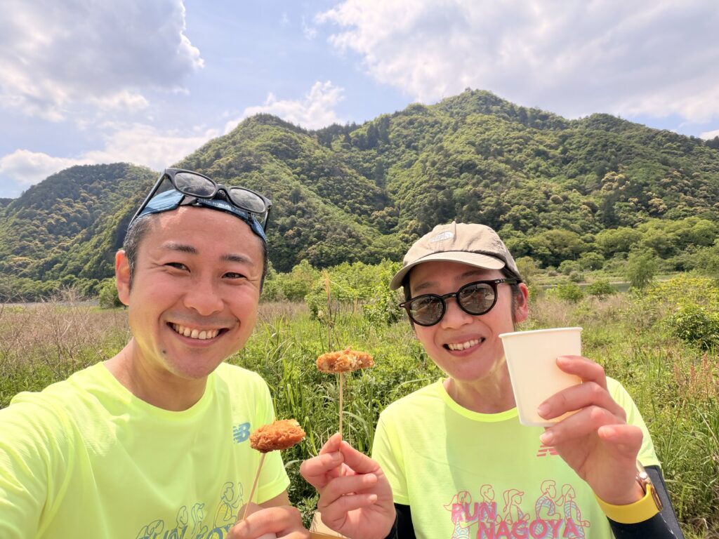 ぎふ清流ハーフマラソン 飛騨牛コロッケと岐阜城と記念撮影
