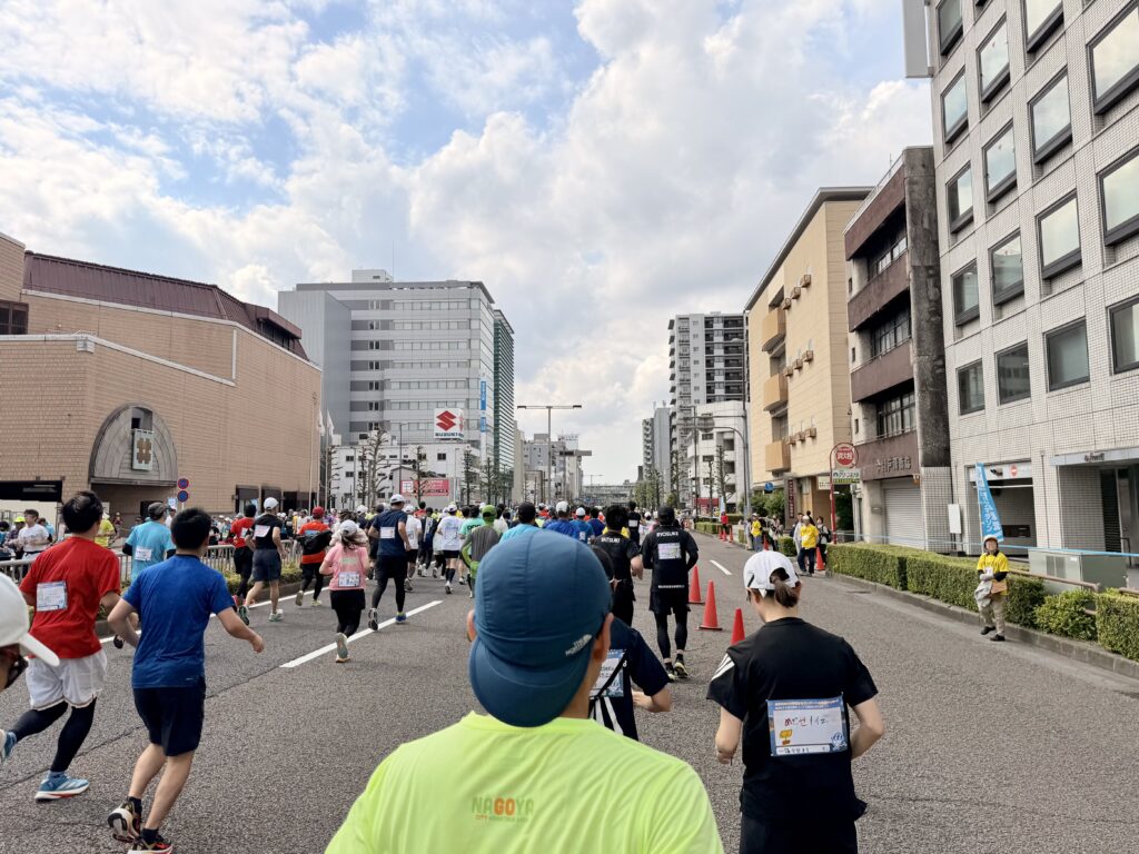 ぎふ清流ハーフマラソン 岐阜駅へ向かう市街地エリアの様子