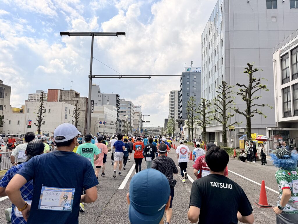 ぎふ清流ハーフマラソン 岐阜駅へ向かう市街地エリアの様子