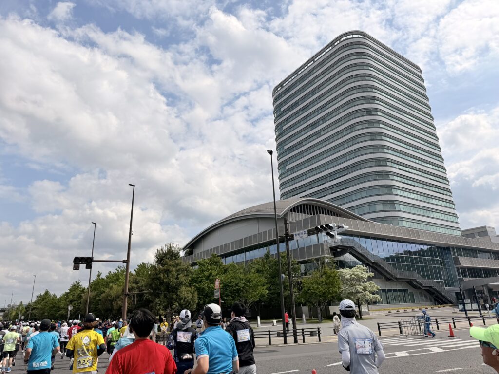ぎふ清流ハーフマラソン みんなの森 ぎふ メディアコスモス