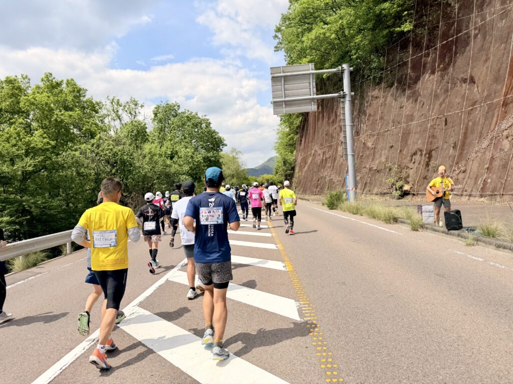 ぎふ清流ハーフマラソン 長良川沿いの様子