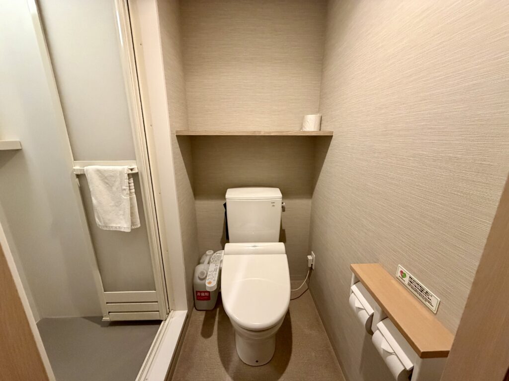 ドーミーイン岐阜駅前 トイレとシャワー