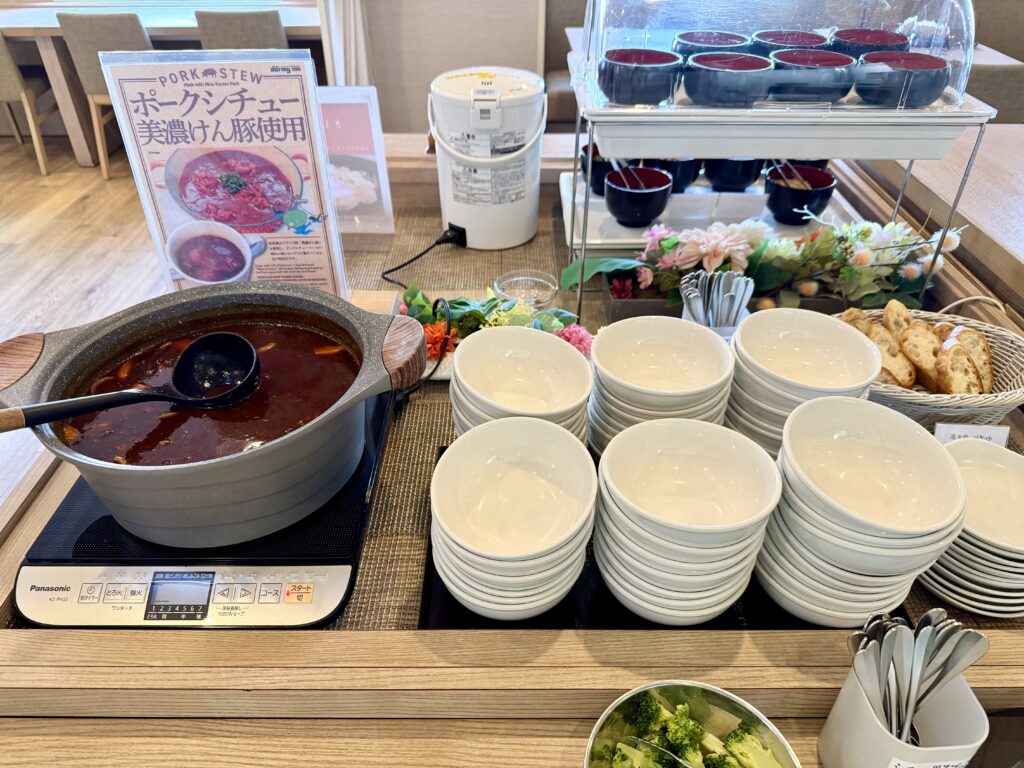 ドーミーイン岐阜駅前 朝食 ポークシチュー