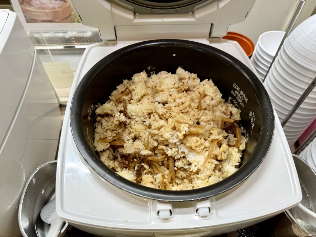 ドーミーイン岐阜駅前 朝食 飛騨牛混ぜご飯