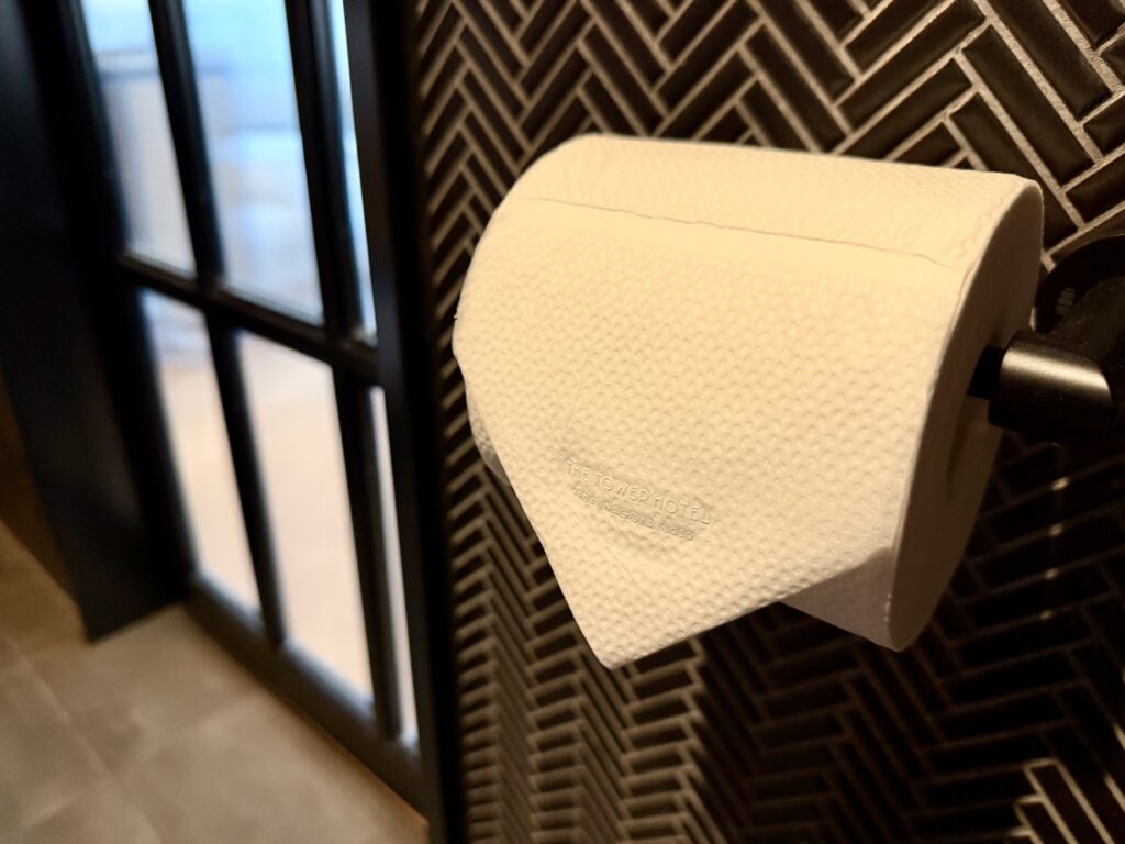 ザタワーホテルナゴヤ トイレットペーパーに押印