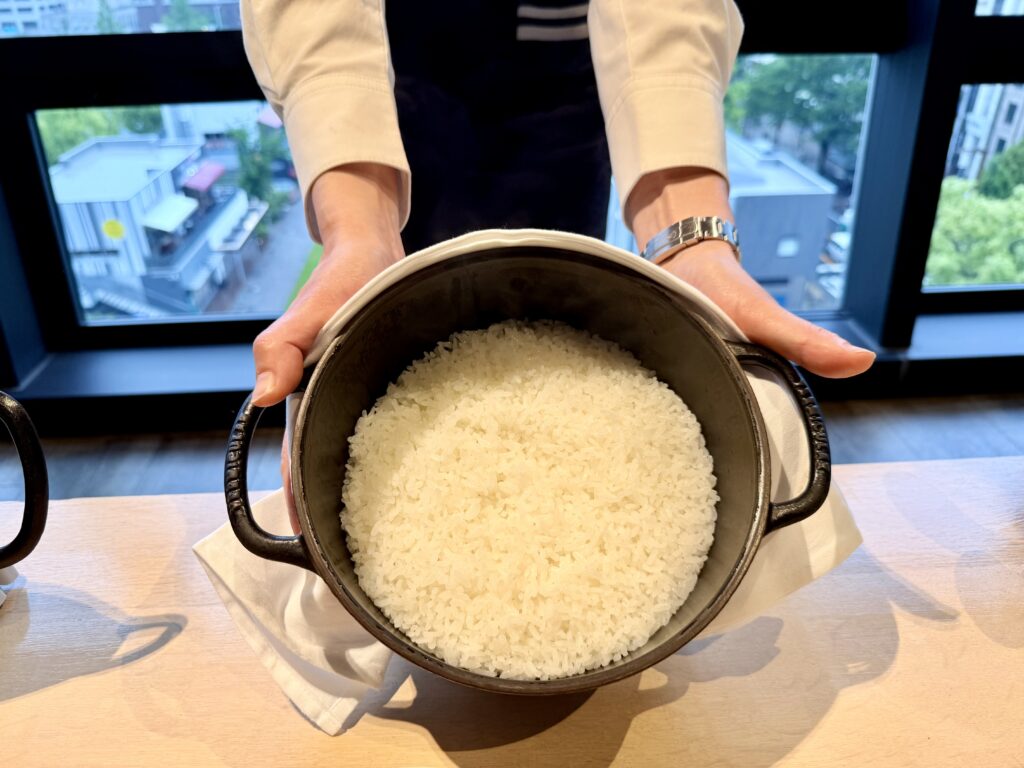 ザタワーホテルナゴヤ 朝食 バルミューダで炊いた「結びの神」