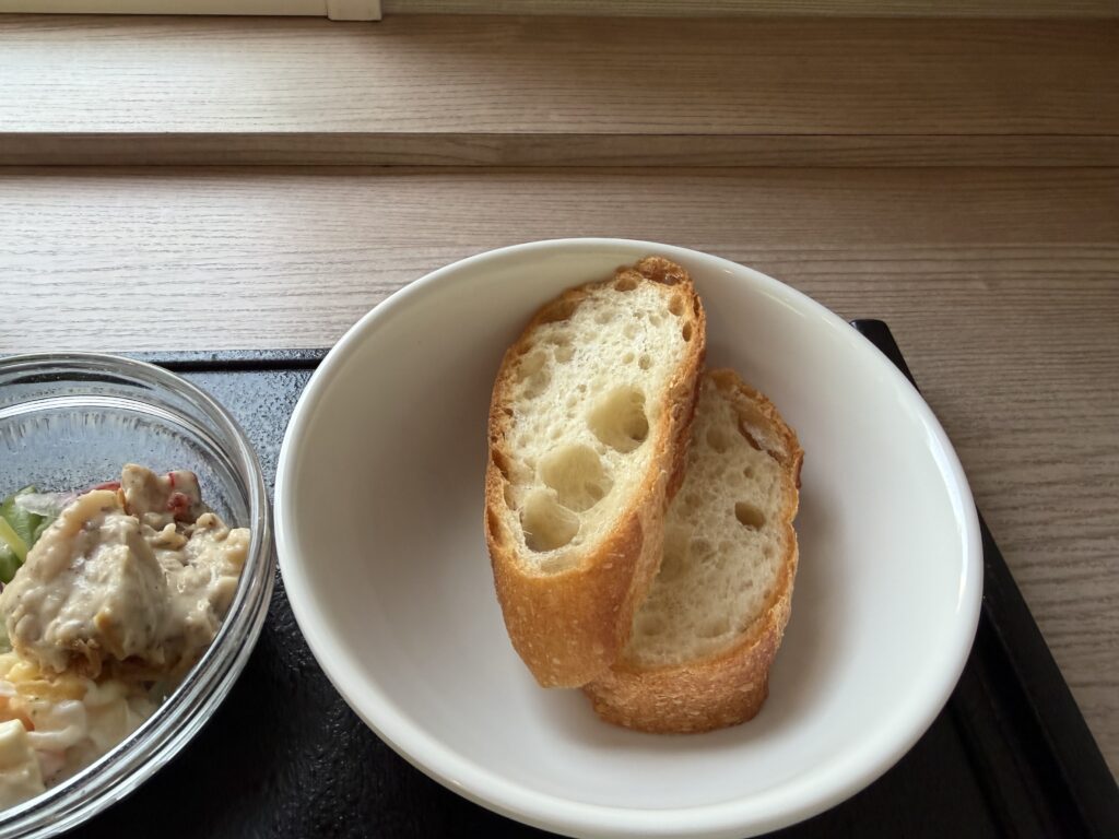 ドーミーイン岐阜駅前の朝食 食べた「進々堂」のフランスパン