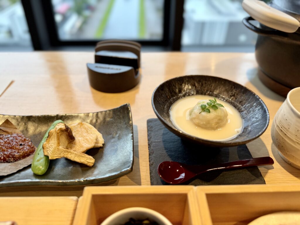 ザタワーホテルナゴヤ 和朝食の焼き物と蒸し物
