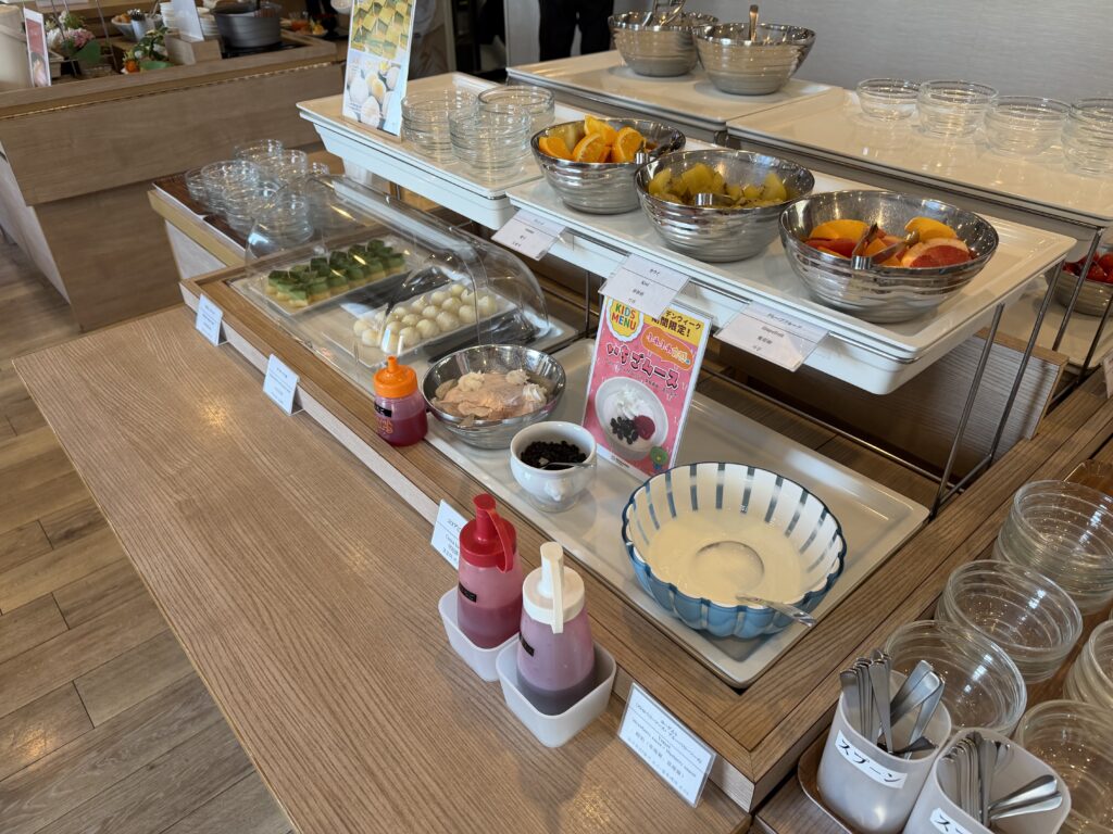ドーミーイン岐阜駅前の朝食 フルーツとデザート