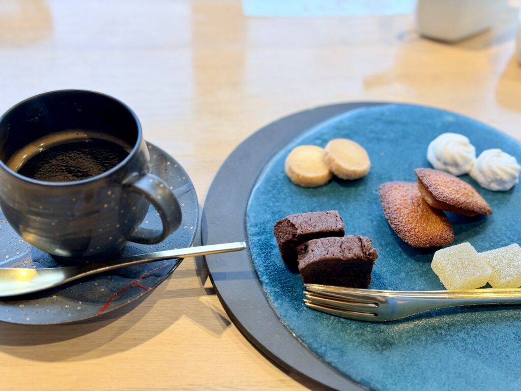ザタワーホテルナゴヤ 朝食のコーヒーとスイーツ