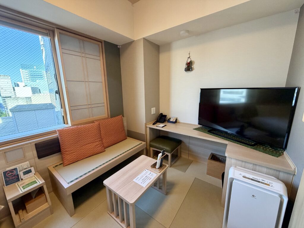 御宿野乃仙台 モデレートダブル テーブルとテレビ