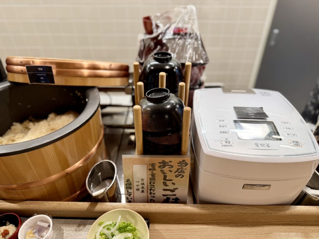 御宿野乃仙台 朝食 白米と酢飯
